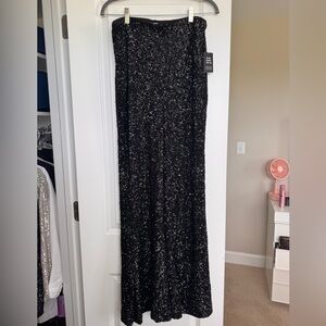 Express Black Sequin Flare Leg Pants- Women’s Size Medium NWT